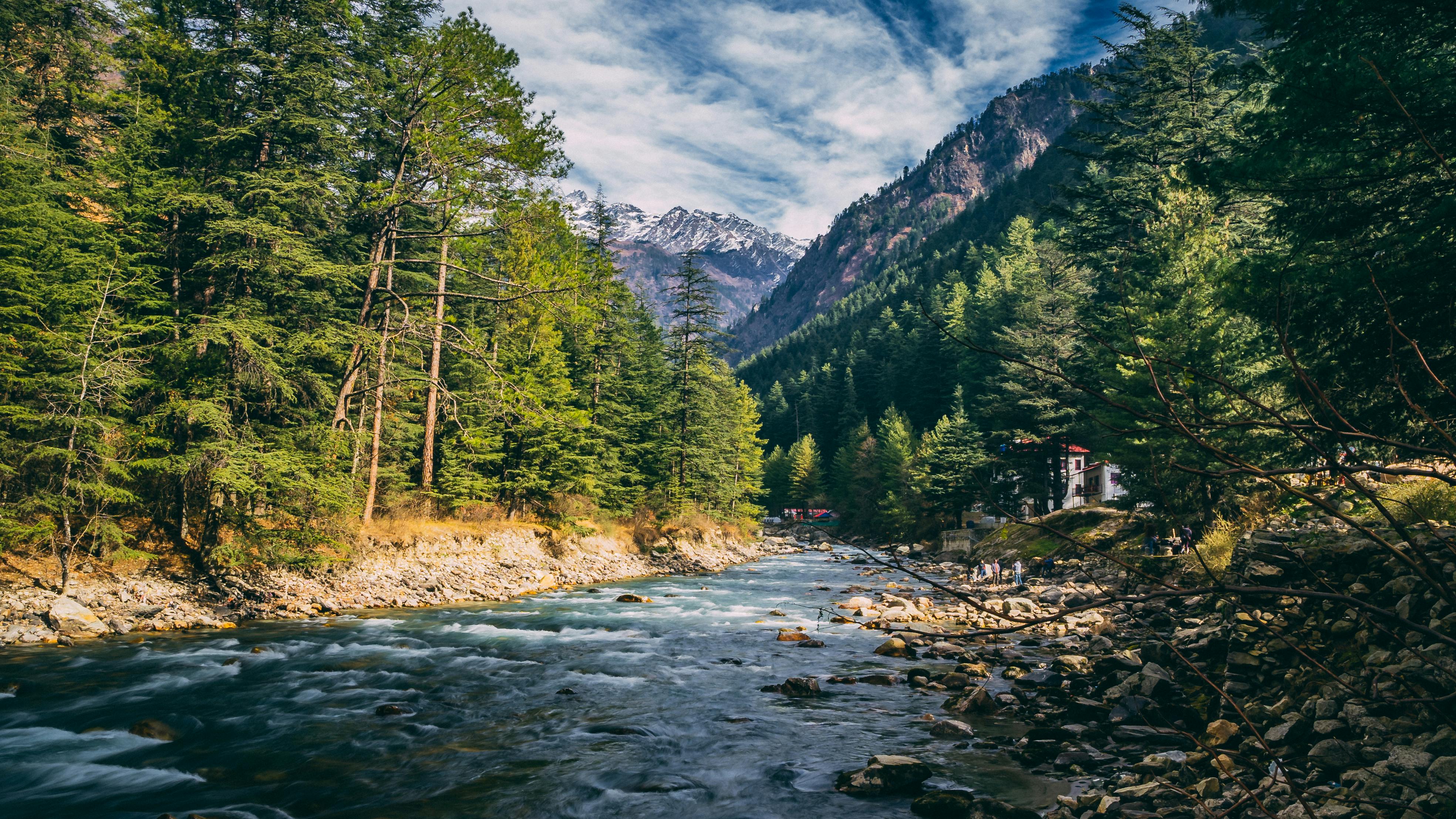 Kasol Kheeraganga Trek